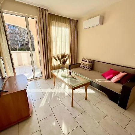 Dkapartments Amrita *