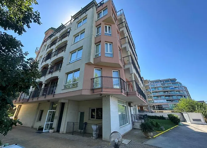 Dkapartments Amrita *